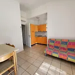 Jolly Family Apartments